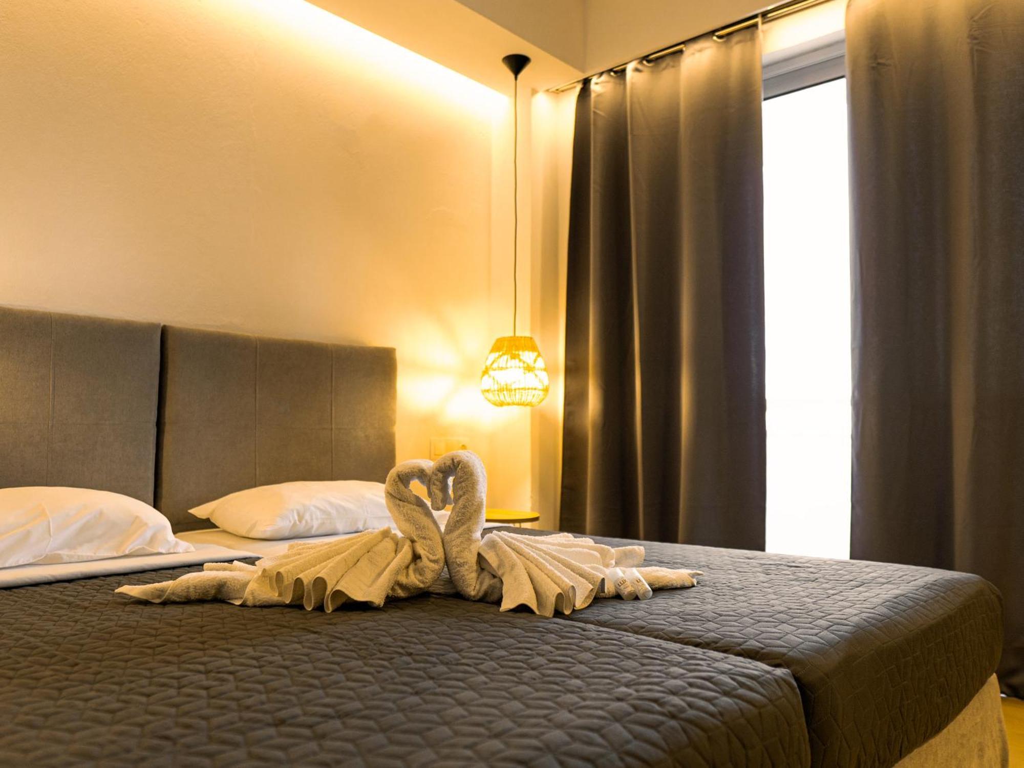 Hotel Manos 2*