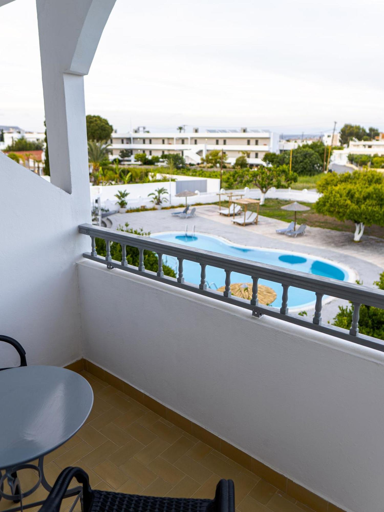 Hotel Manos