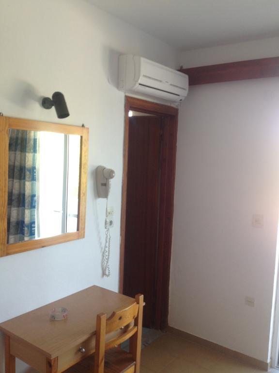 Hotel Manos